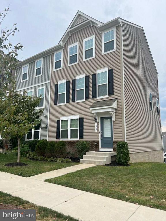 Building Photo - 54 National St