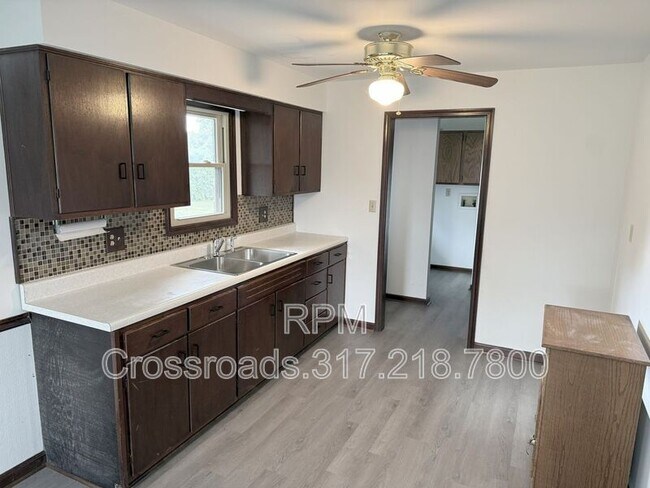Building Photo - 5751 Broyles Rd