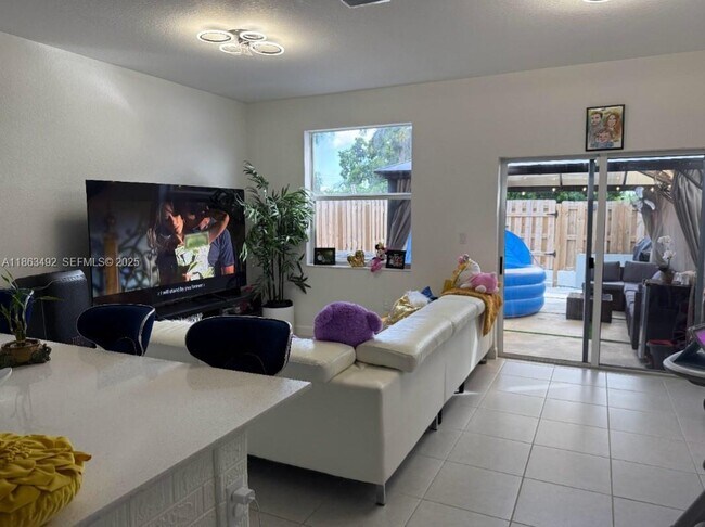 Building Photo - 29278 SW 163rd Ct