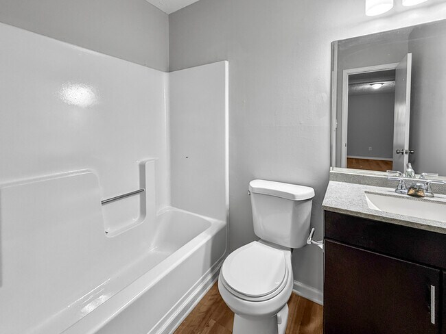 Building Photo - 234 Hillcrest Dr