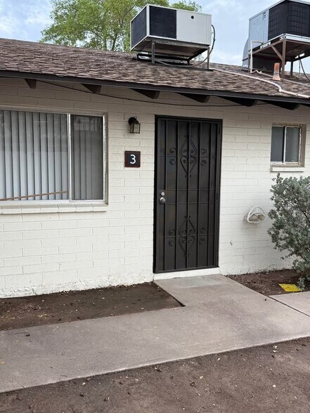 Building Photo - 2024 S Mill Ave