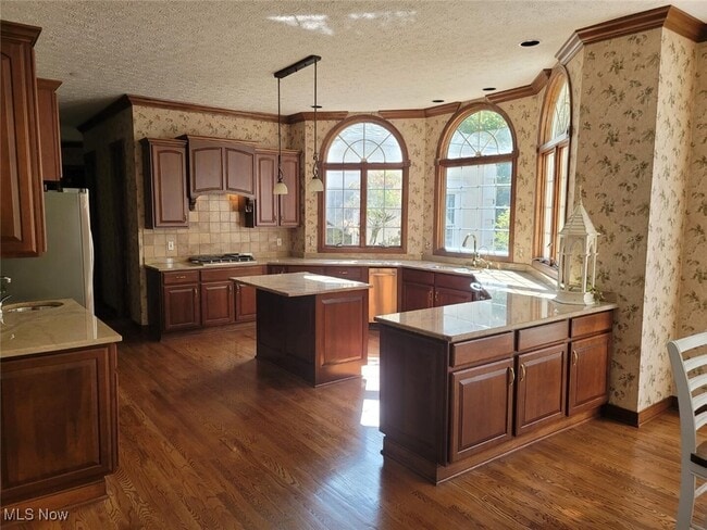 Building Photo - 4466 Forest Brooke Ct N