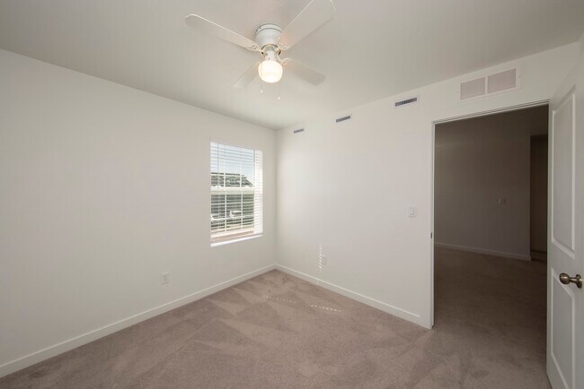 Building Photo - 11144 Maroon Bells Dr
