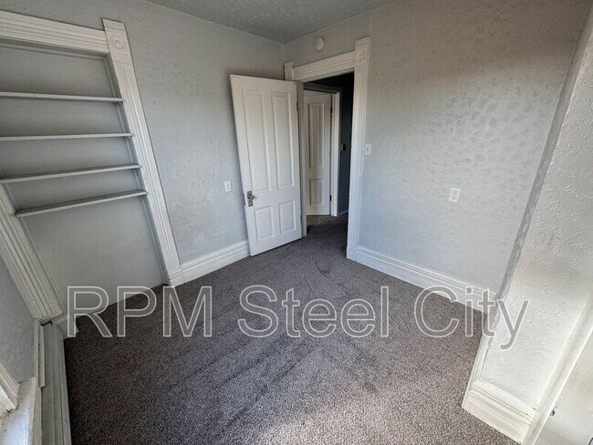 Building Photo - 2723 3rd Ave