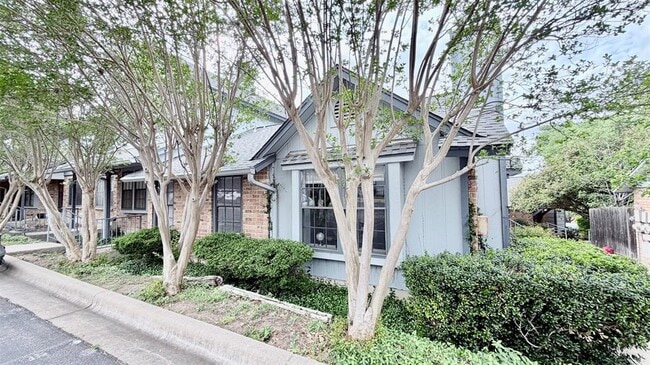 Building Photo - 1411 Gracy Farms Ln