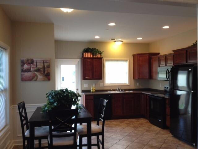 Building Photo - 3204 Sweet Clover Ln