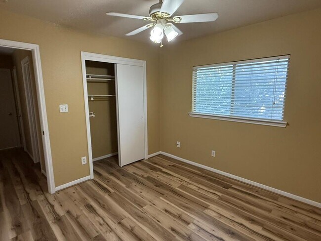 Building Photo - 1707 Morningside Cove