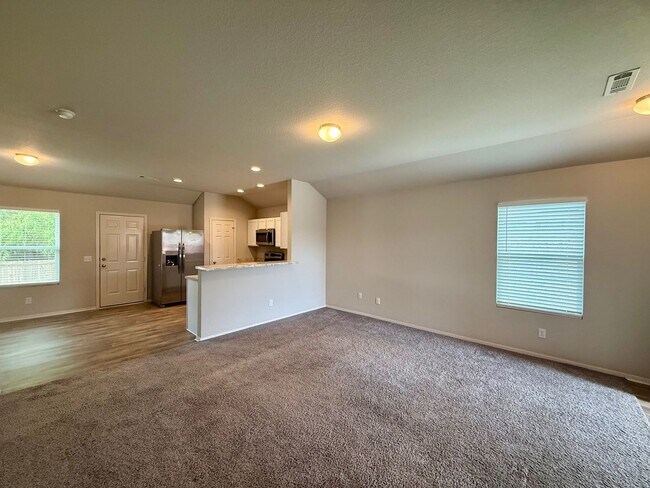 Building Photo - 8609 Westwood Crk Dr