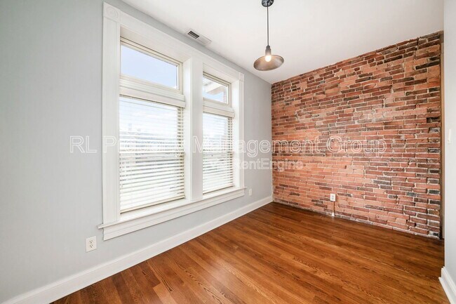 Building Photo - 322 Wilber Ave