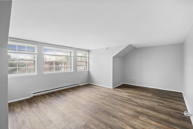 Building Photo - 50-62 East Street - 1C