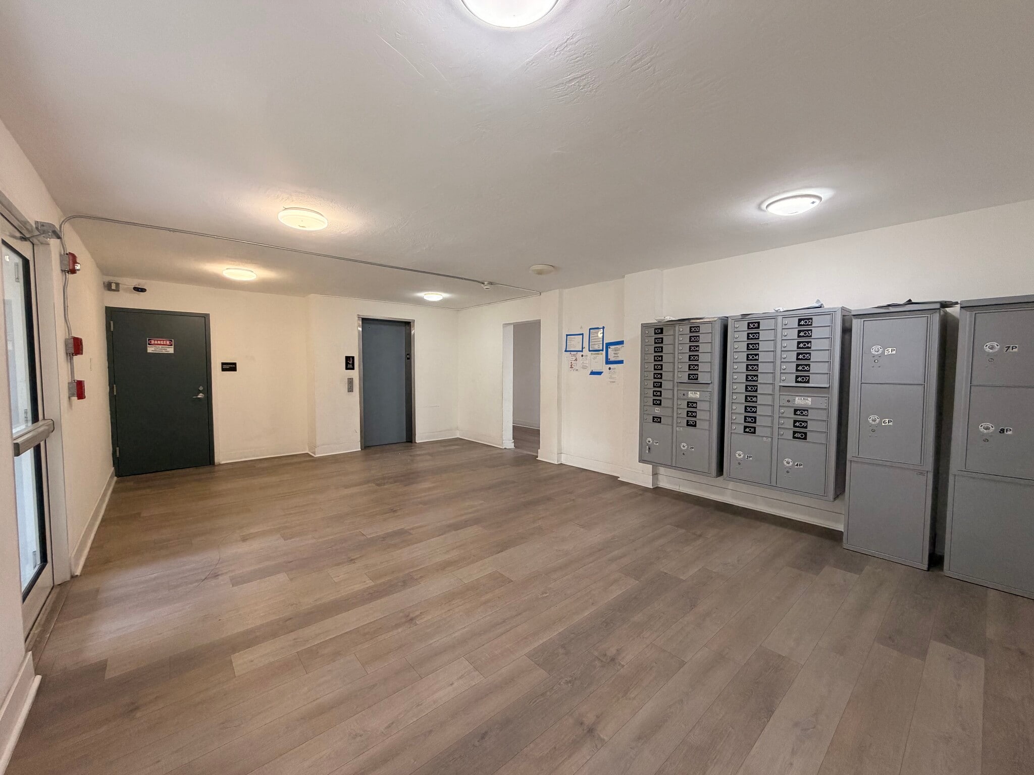 Building Photo - 132 SW 9th St