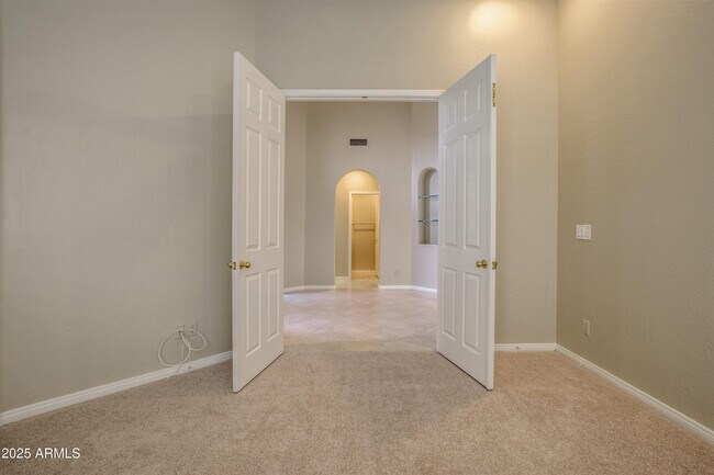 Building Photo - 11923 E Terra Dr