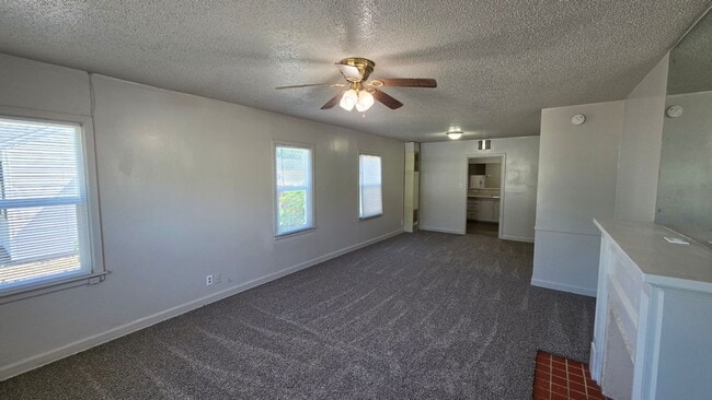 Building Photo - Spacious, Fresh, and Ready for Your Style: 3 Bed 2 Bath
