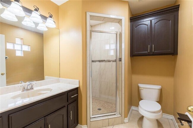 Building Photo - 22 Miranda Ln