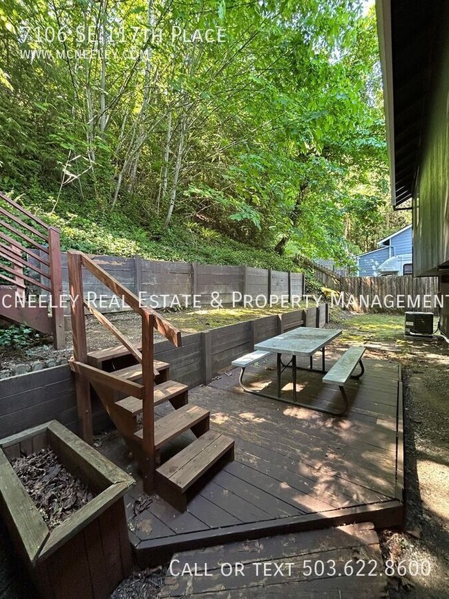 Building Photo - 7106 SE 117th Pl