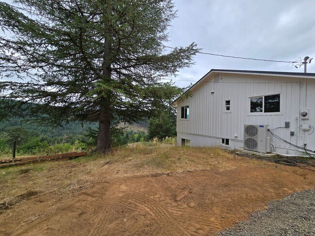 Building Photo - 16100 NW Tupper Rd