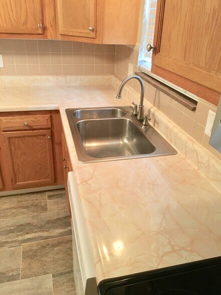 Building Photo - 210 Mount Lebanon Blvd