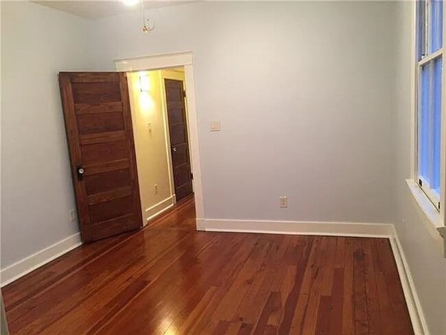 Building Photo - Rental in Heart of Mid City