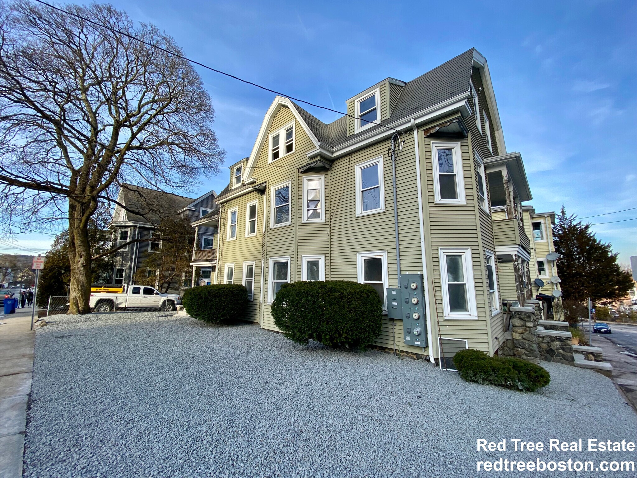 Building Photo - 19 Bellevue St