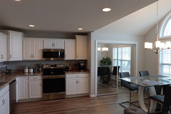 Building Photo - 7502 Accio Cv