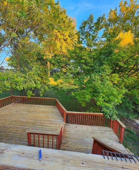 Large deck - 7325 N Brooklyn Ave