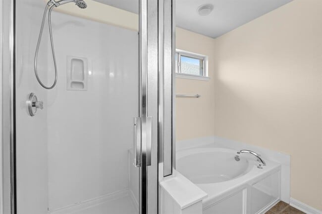 Building Photo - 20612 Farm Pond Ln