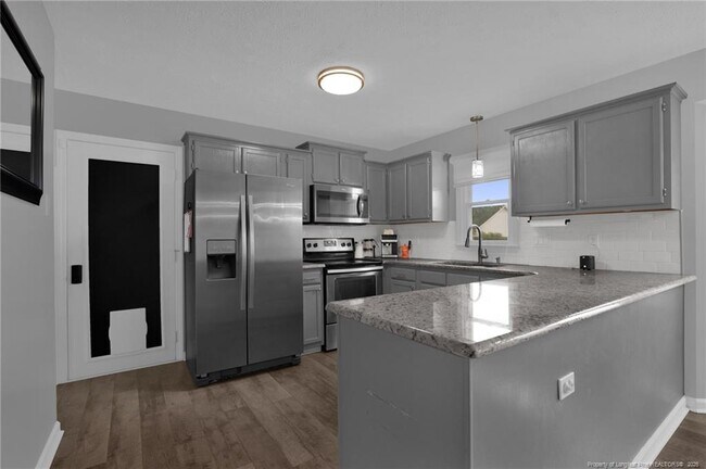 Building Photo - 7457 Avila Dr