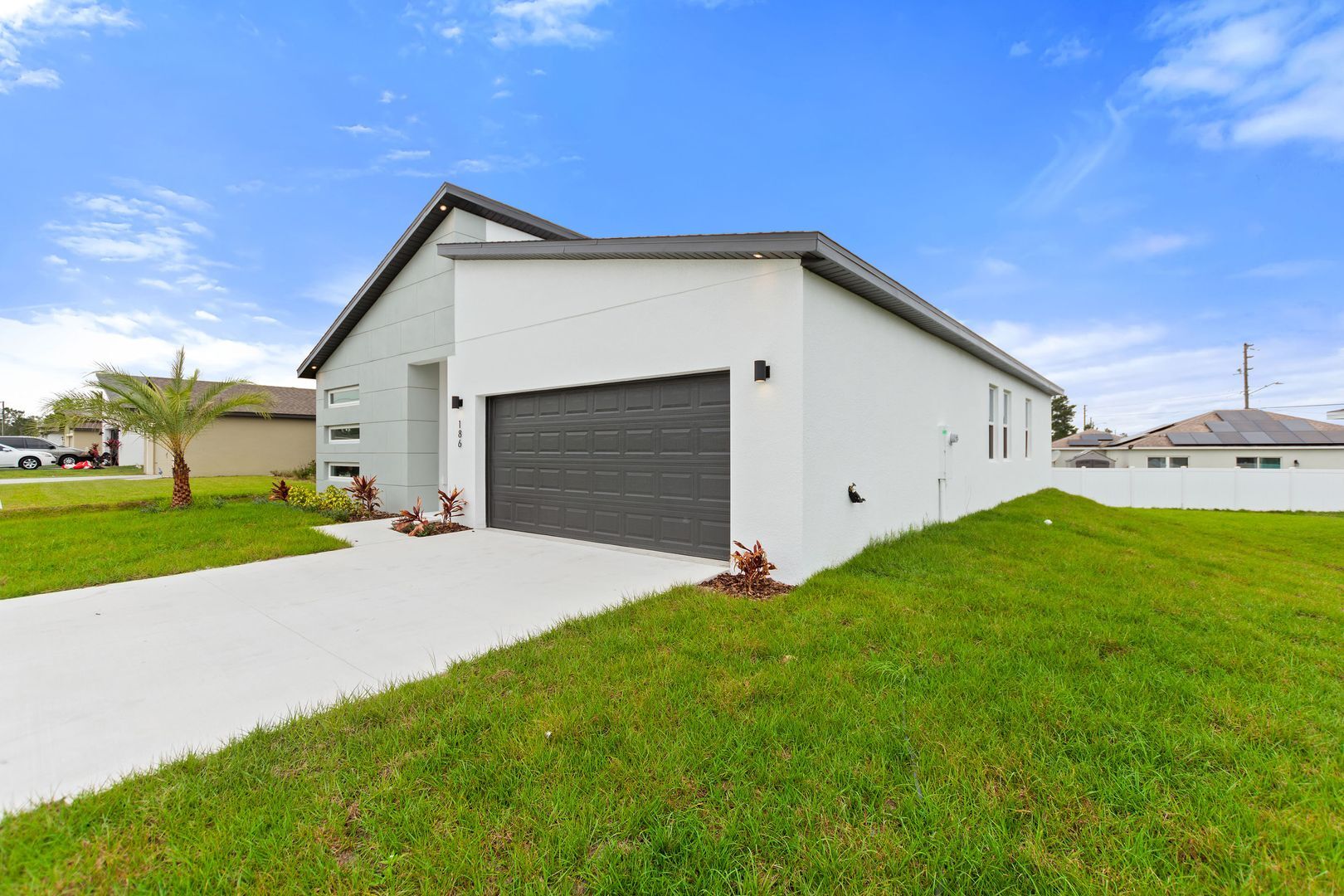 Building Photo - 186 Sweet Pea Ct