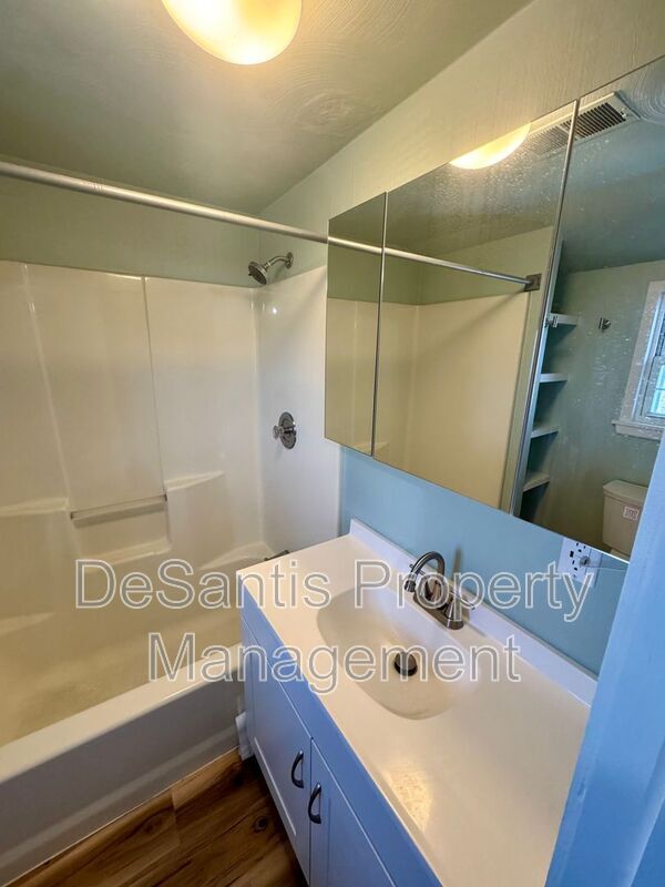 Building Photo - 409 North Ave