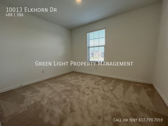 Building Photo - 10013 Elkhorn Dr