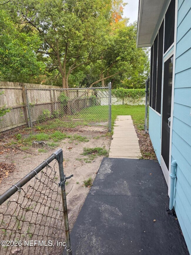 Building Photo - 11428 Harlan Dr