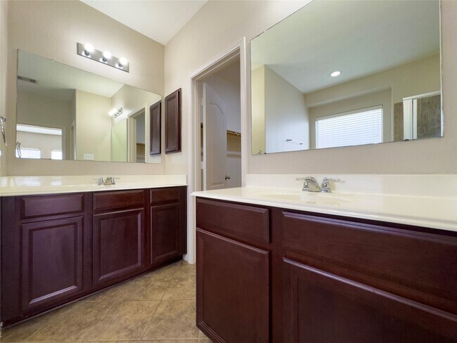 Building Photo - 9935 Blissfull Valley Ln