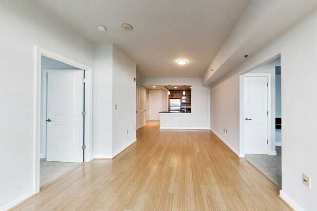 Building Photo - AMAZING LOCATION! This stunning 1bedroom/1.5bath