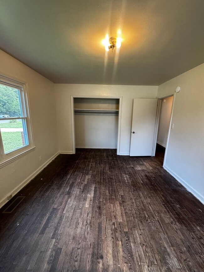 Building Photo - 109 Felter St