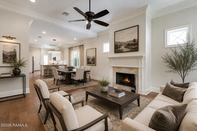 Building Photo - 405 S Montauban Dr