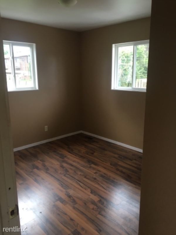 Building Photo - 2 br, 1 bath Apartment - 2845 E University St