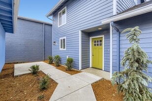 Building Photo - 5021 SE Haig St