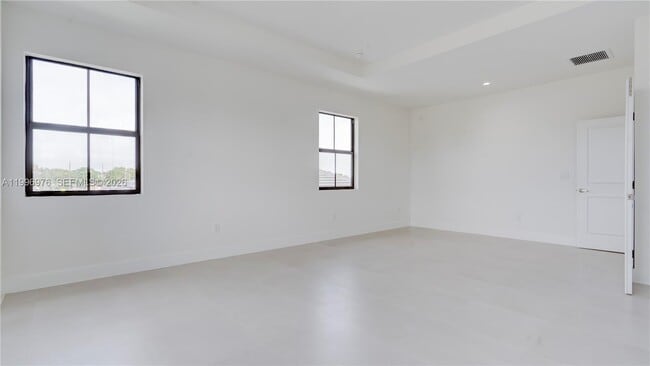 Building Photo - 20930 SW 96th Ct