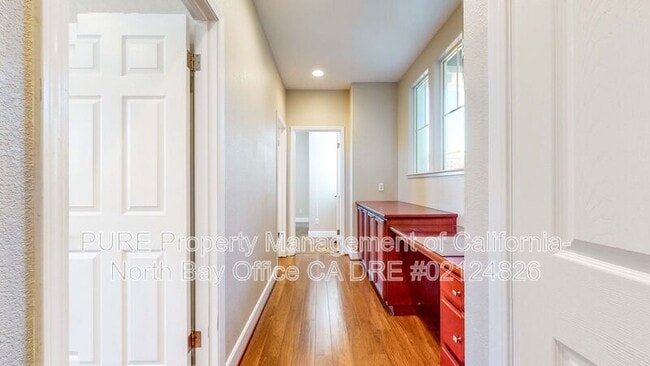 Building Photo - 8744 Merlot Way