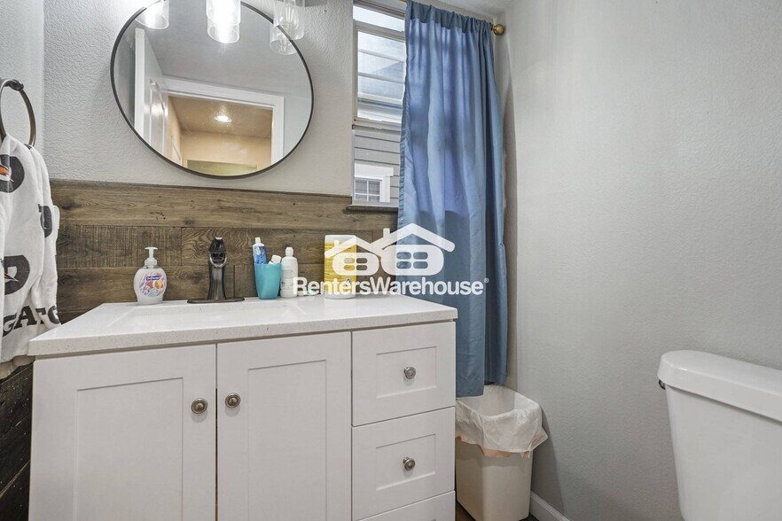 Building Photo - 12947 S Molly Ct