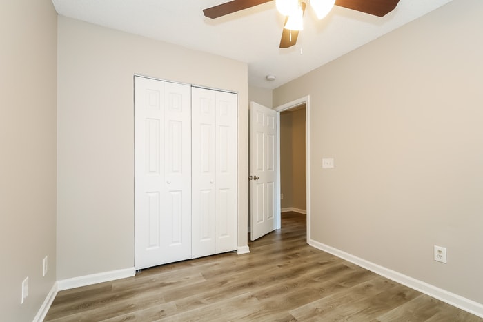 Building Photo - 5860 Prescott Ct