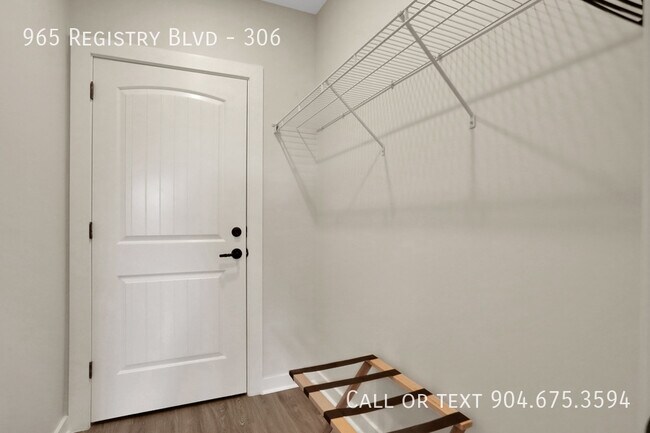 Building Photo - 965 Registry Blvd