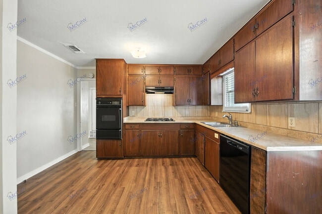 Building Photo - 208 Westfork Dr