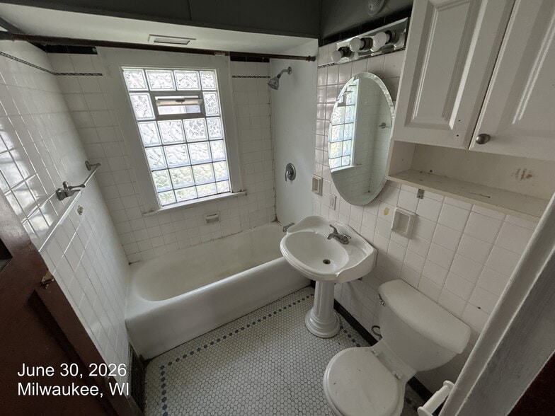 Building Photo - 2720 N 52nd St