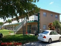 Building Photo - 6011 SW 41st St