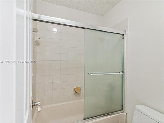 Building Photo - 390 NW 86th Pl