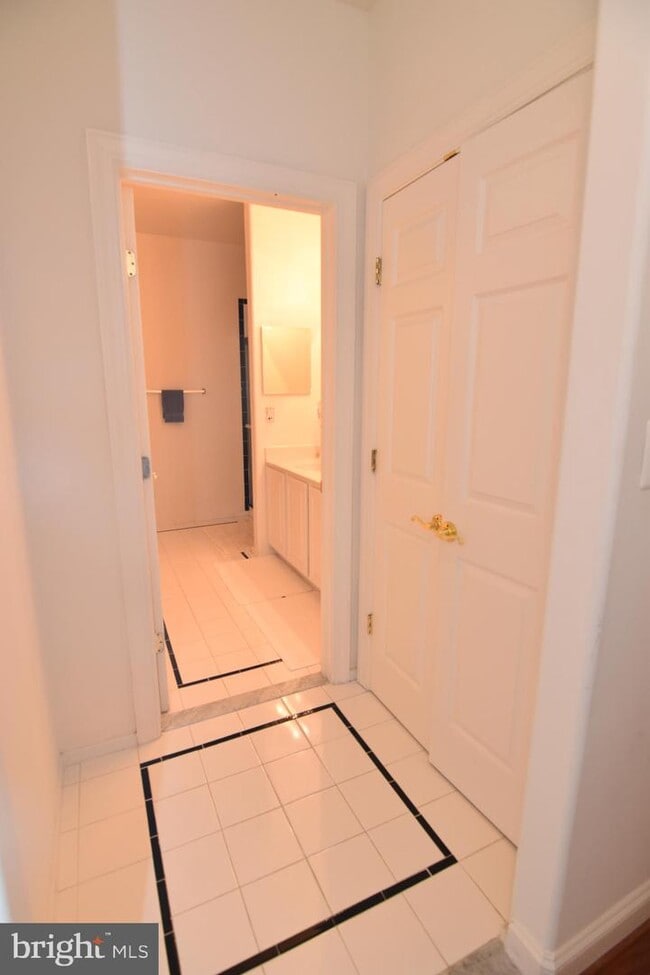 Building Photo - 22538 Landing Way