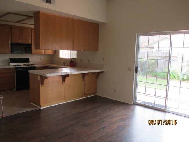 Building Photo - Single Story Rio Vista Home