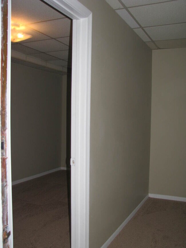 Building Photo - 901 Park St