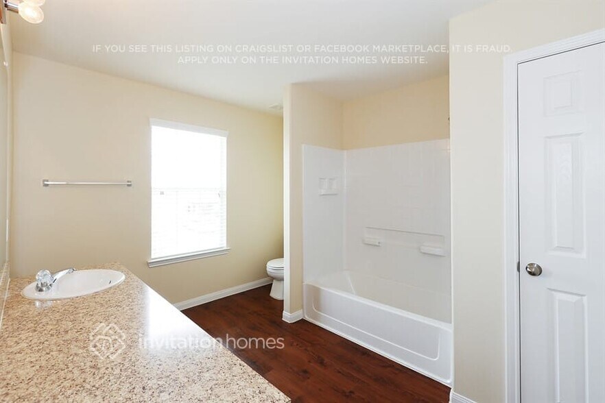 Building Photo - 18747 Dennington Dr